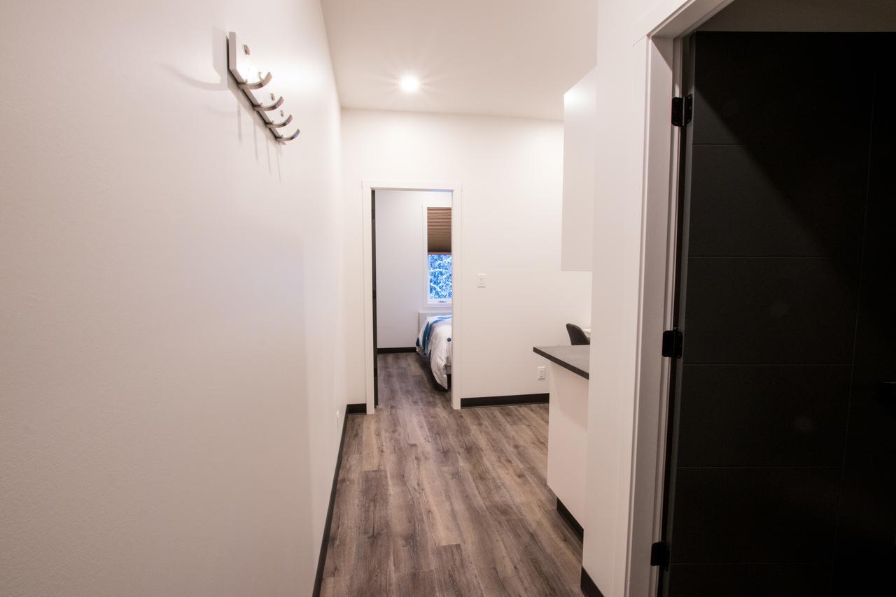 The Burfield Hotel Sun Peaks Ngoại thất bức ảnh
